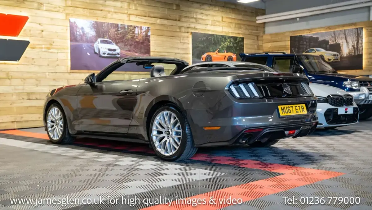 Second-hand Ford Mustang Convertible 317 CP (233 kW) 2017 Gri Cabrio