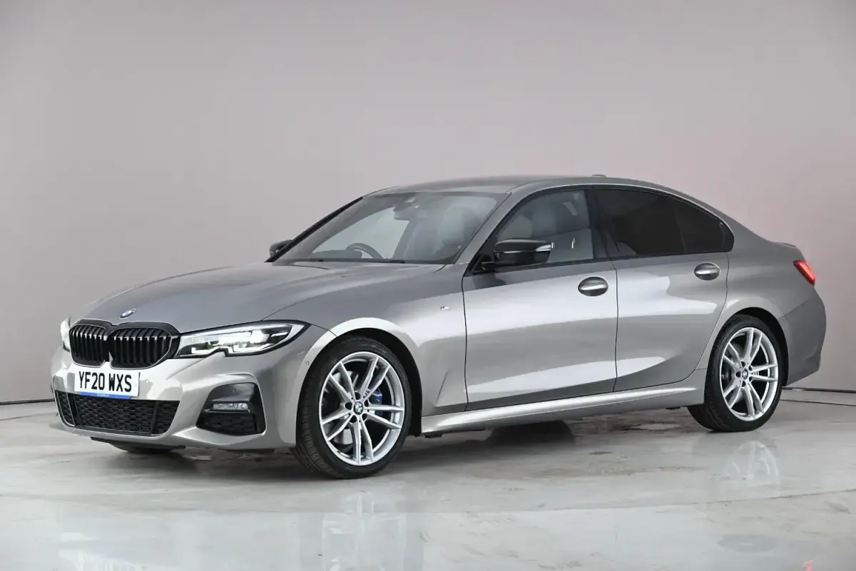 Usado BMW 320e M Sport 190 CV (139 kW) 2020 Gris Berlina