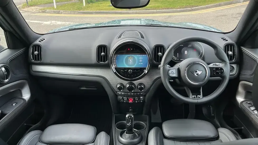 Used Mini Cooper Countryman Exclusive 134 HP (98 kW) 2023 Green SUV