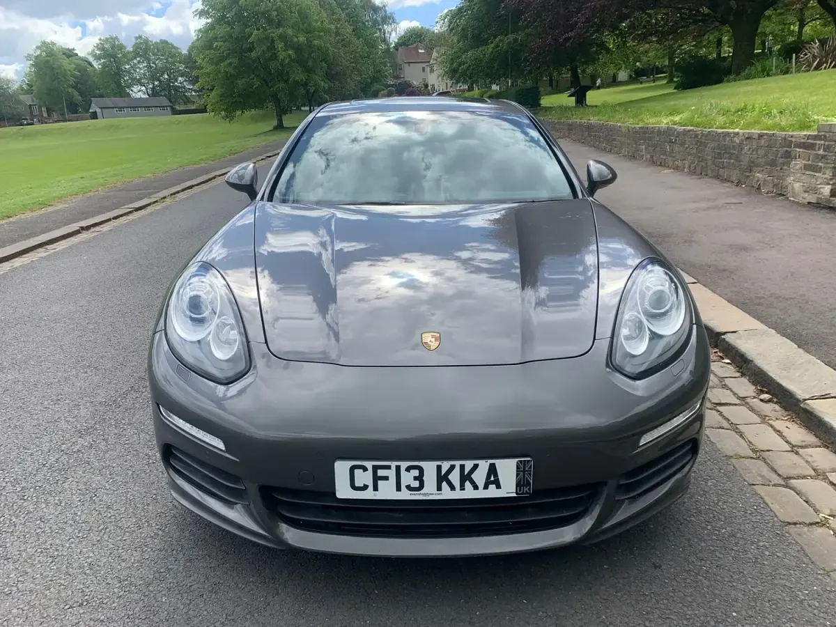 Used Porsche Panamera 300 HP (220 kW) 2013 Grey Hatchback