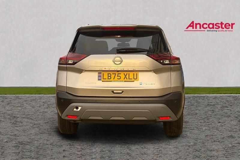 New Nissan X-Trail N-Connecta 210 HP (154 kW) 2025 Silver SUV