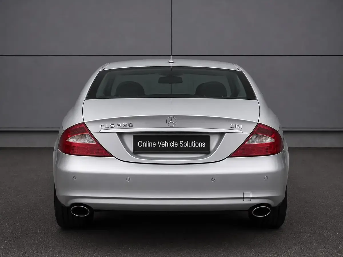 Used Mercedes CLS320 2007 Silver Coupe