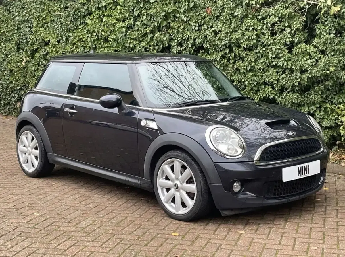Used Mini Cooper S Hatch 2007 Astroblack metallic Hatchback