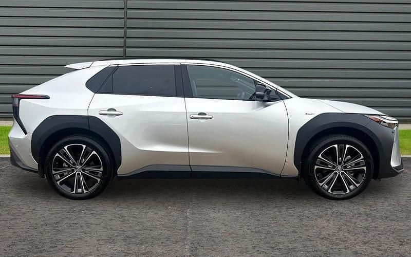 Used Toyota bZ4X 150 kW (204 HP) 2024 SUV