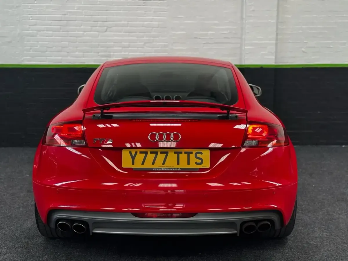 Begagnad Audi TTS Performance 272 HK (200 kW) 2008 Röd Sportkupé