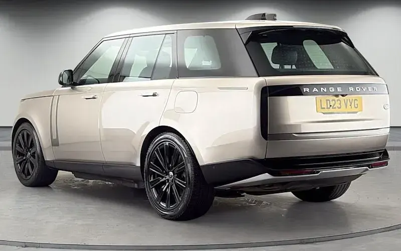Used Land Rover Range Rover HSE 441 HP (324 kW) 2023 Batumi gold SUV