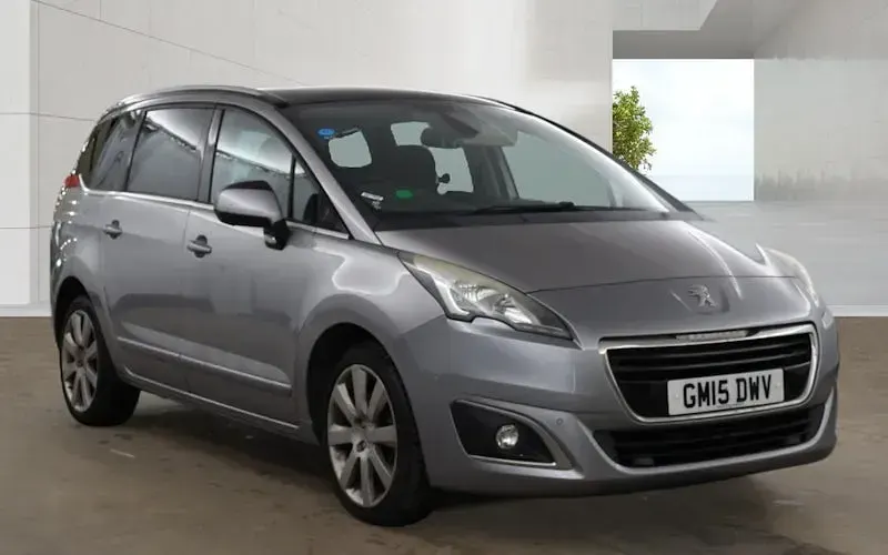 Used Peugeot 5008 Allure 120 HP (88 kW) 2016 Estate