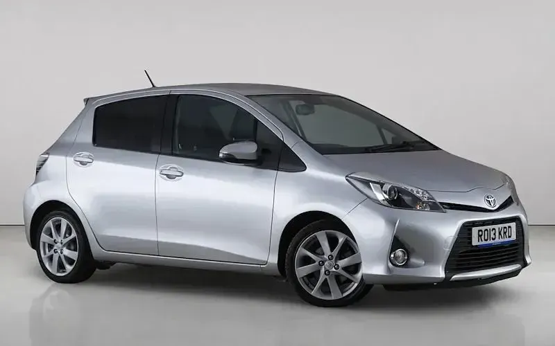 Used Toyota Yaris 101 HP (74 kW) 2013 Hatchback
