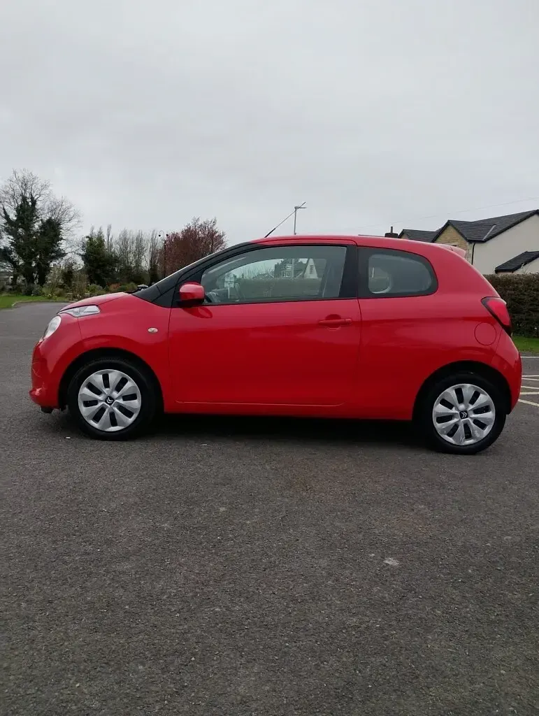 Used Citroën C1 Feel 68 HP (50 kW) 2015 Red Hatchback