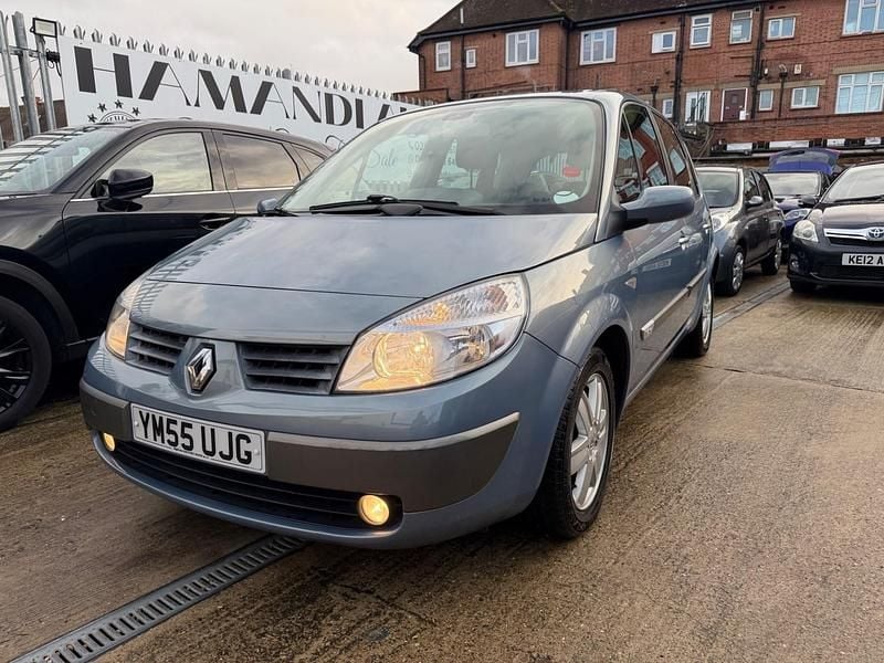 Blue Used 2005 Renault Mégane Dynamique MPV | £2,495 (Good price) - Image 1/4