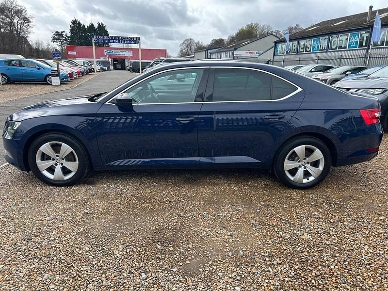 Second-hand Skoda Superb Business Line 2016 Albastru Hatchback