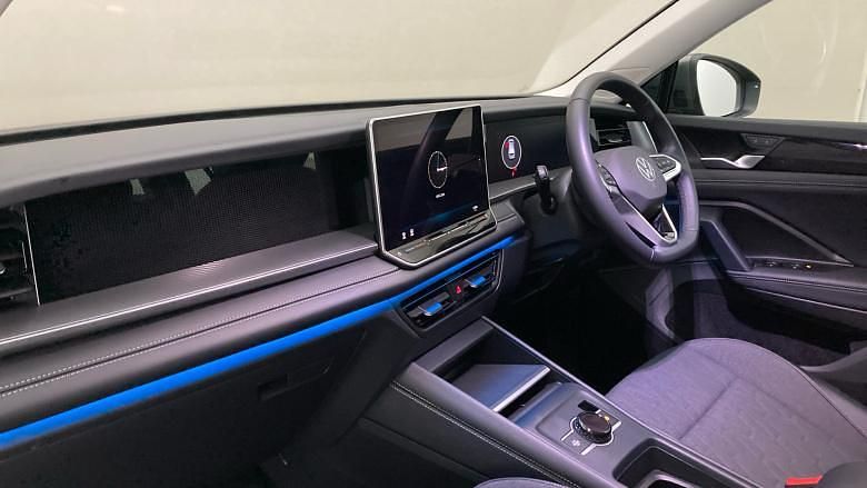 Usado VW Tayron Life 150 HP (110 kW) 2025 Verde SUV