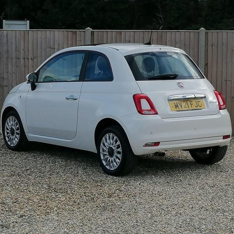 Used Fiat 500 Lounge 70 HP (51 kW) 2021 White Hatchback