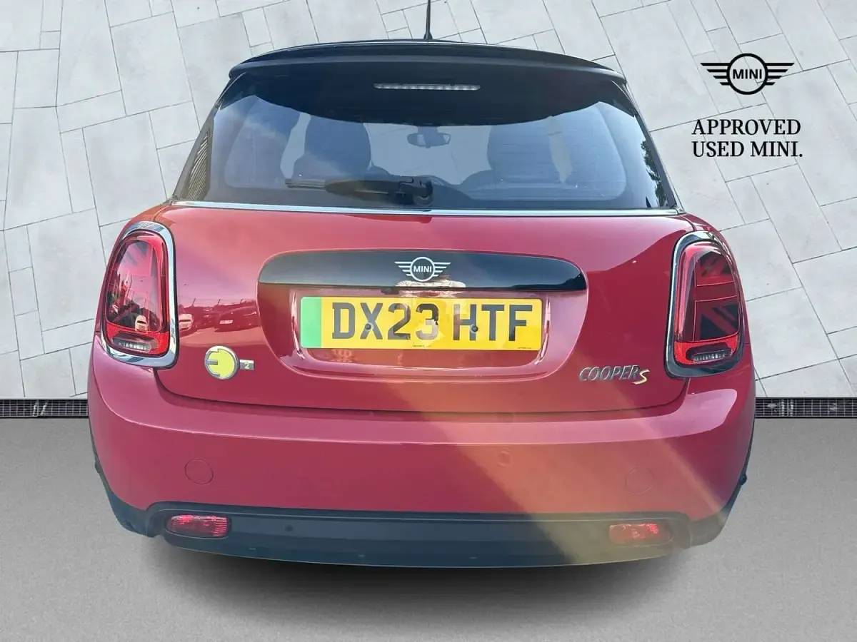 Used Mini Cooper S Hatch 135 kW (184 HP) 2023 Red Hatchback