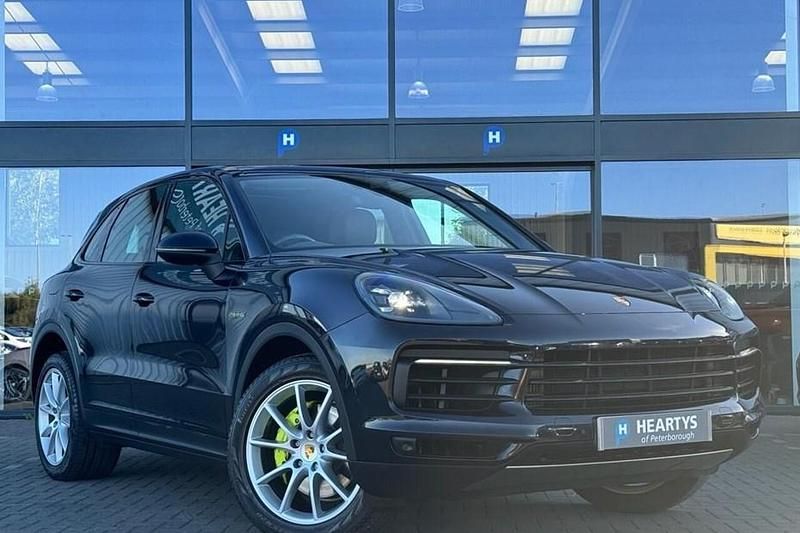 Used 2019 Porsche Cayenne S E-Hybrid SUV | £37,450 (Fair price) - Image 1/1