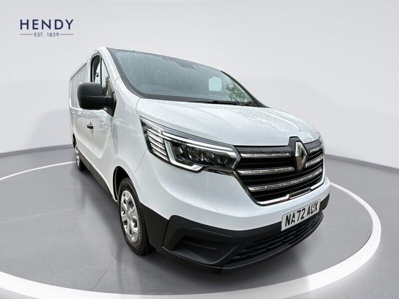 White Used 2022 Renault Trafic Business Van | £16,999 (A bit pricey) - Image 1/4