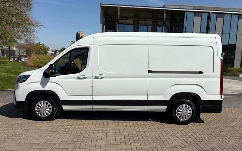 Usado Maxus V90 150 HP (110 kW) 2024 Van