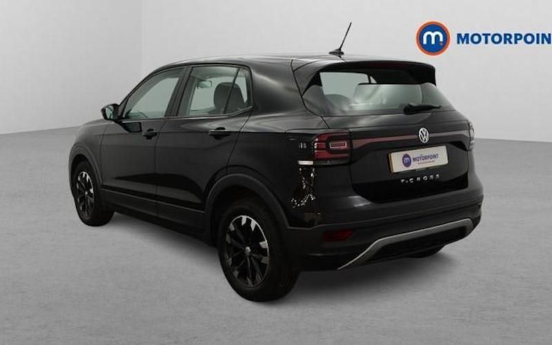 Usado VW T-Cross S 95 HP (69 kW) 2020 Preto SUV