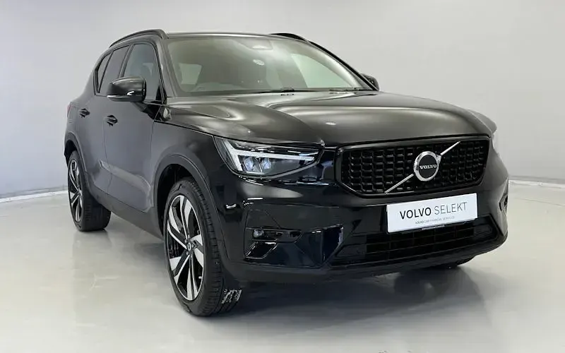 Used Volvo XC40 Plus 163 HP (119 kW) 2025 SUV
