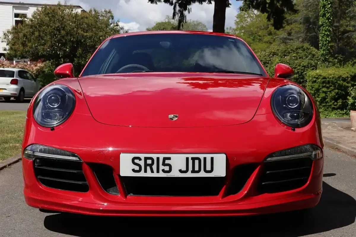 Used Porsche 911 Carrera 4 GTS 430 HP (316 kW) 2015 Red Coupe