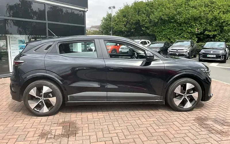 Used Renault Megane E-Tech Equilibre 160 kW (218 HP) 2023 Hatchback