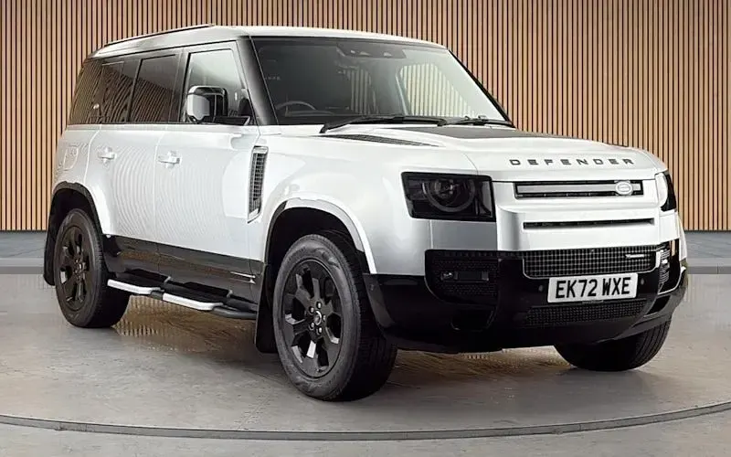 Used Land Rover Defender Dynamic 250 HP (183 kW) 2022 SUV