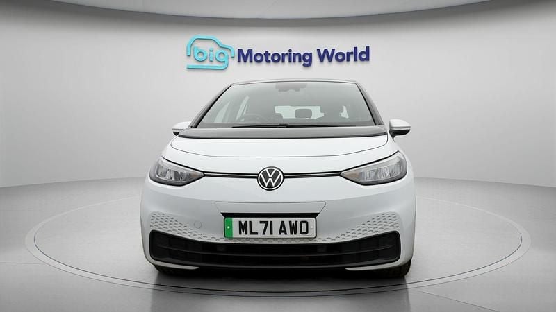 Used VW ID.3 Pro Performance 150 kW (204 HP) 2021 White Hatchback