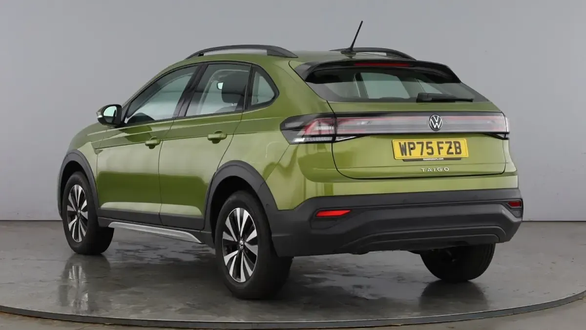 Used VW Taigo Life 95 HP (69 kW) 2025 Green SUV