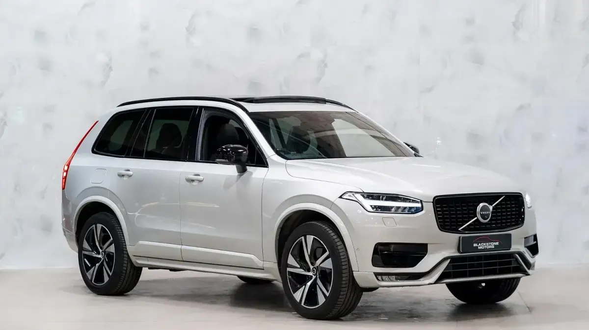 Used Volvo XC90 R-Design 300 HP (220 kW) 2020 SUV