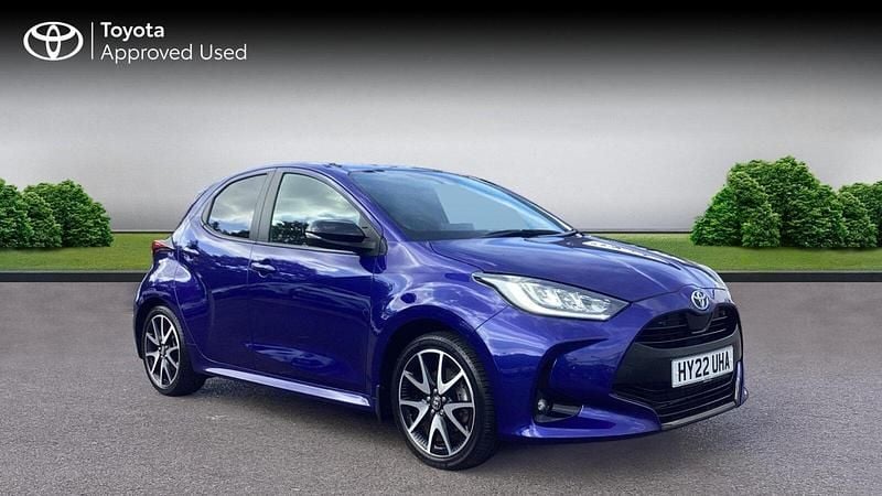 Blue Used 2021 Toyota Yaris Hybrid Hatchback | £18,242 (Fair price) - Image 1/4