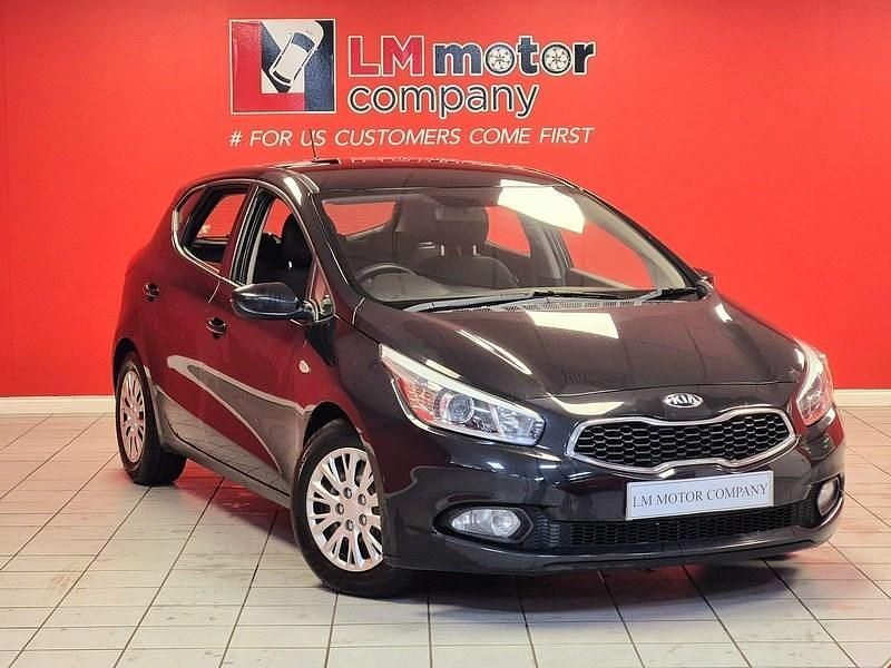 Black Used 2015 Kia Ceed Hatchback | £3,495 (Super price) - Image 1/4