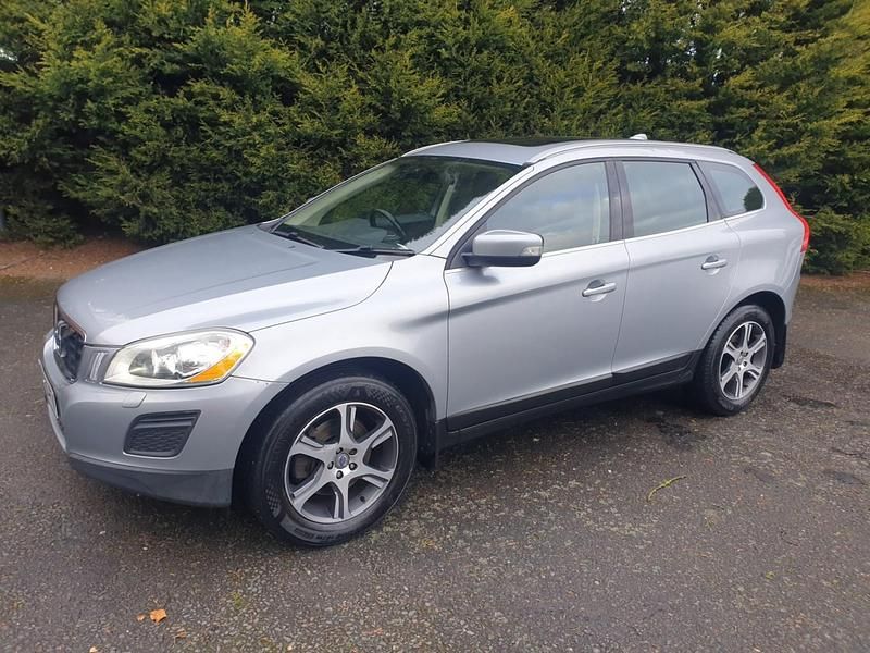 Used Volvo XC60 SE Lux 205 HP (150 kW) 2010 Silver SUV