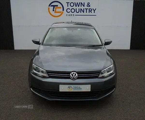 Used VW Jetta SE 105 HP (77 kW) 2014 Grey Sedan