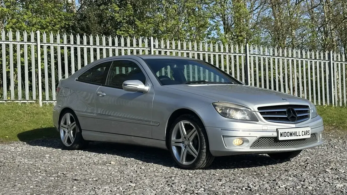 Begagnad Mercedes CLC180 2010 Silver Halvkombi