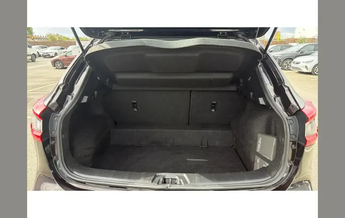 Used Nissan Qashqai Acenta Premium 138 HP (101 kW) 2019 Black SUV