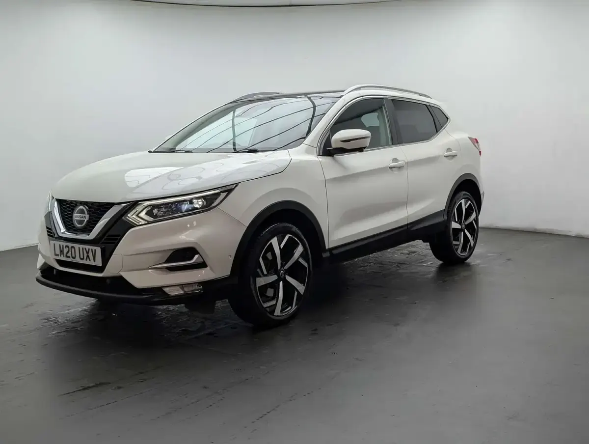 Used Nissan Qashqai Tekna 2020 White SUV