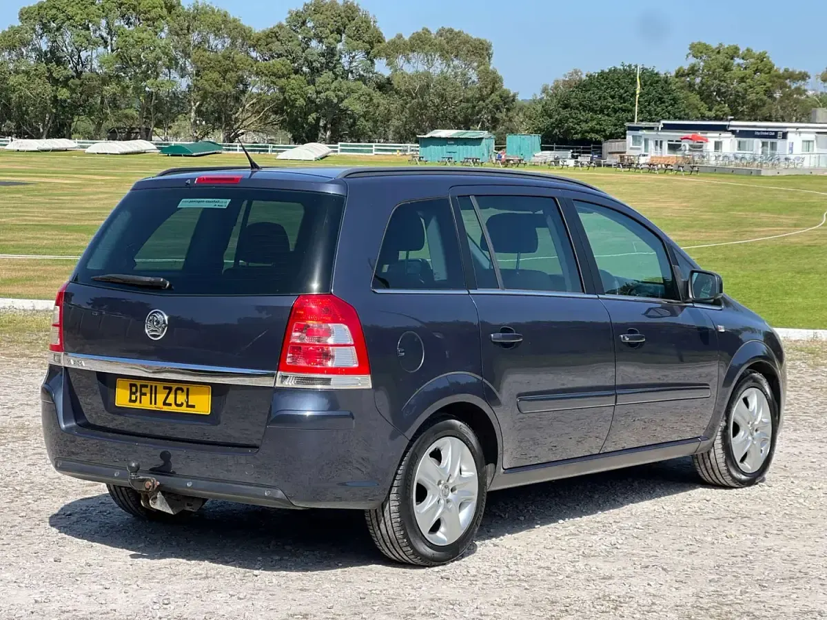 Used Vauxhall Zafira 125 HP (91 kW) 2011 Blue MPV