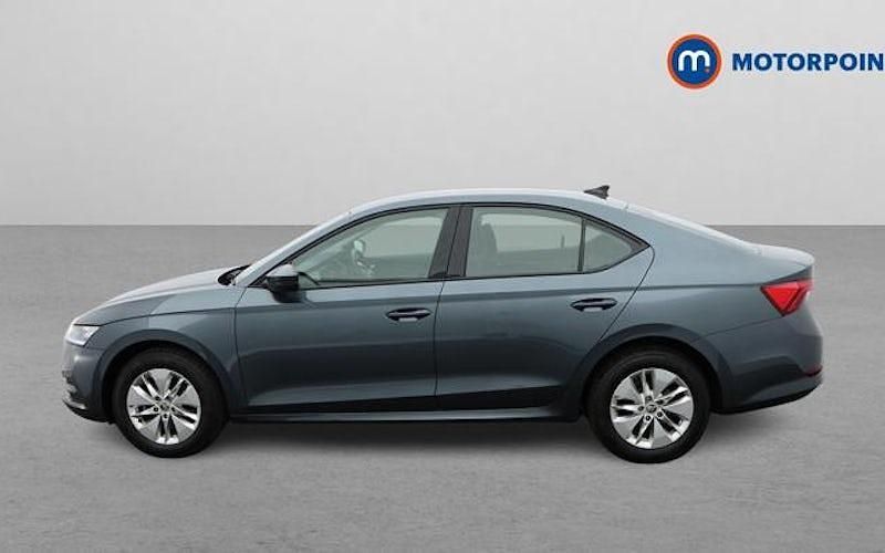 Usado Skoda Octavia SE Technology 116 CV (85 kW) 2020 Gris Utilitario