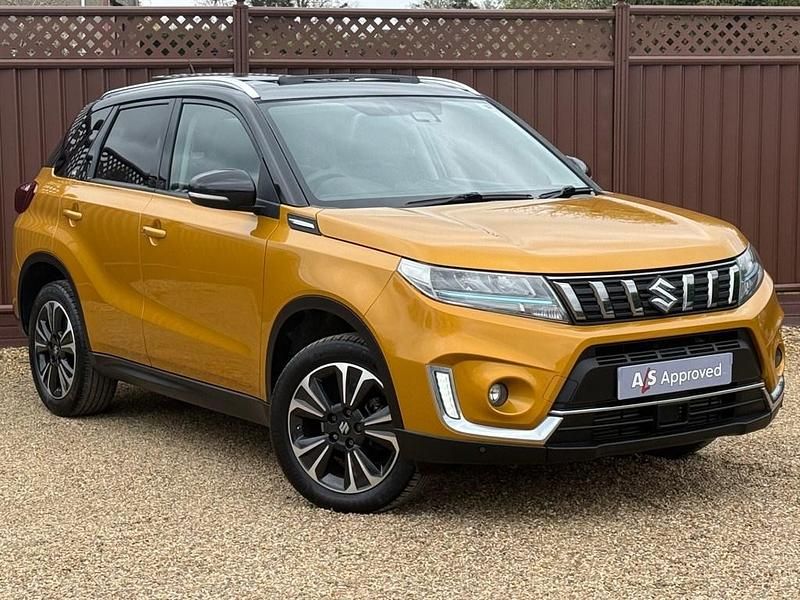 Used Suzuki Vitara SZ5 129 HP (94 kW) 2022 Solar yellow/black roof dual tone SUV