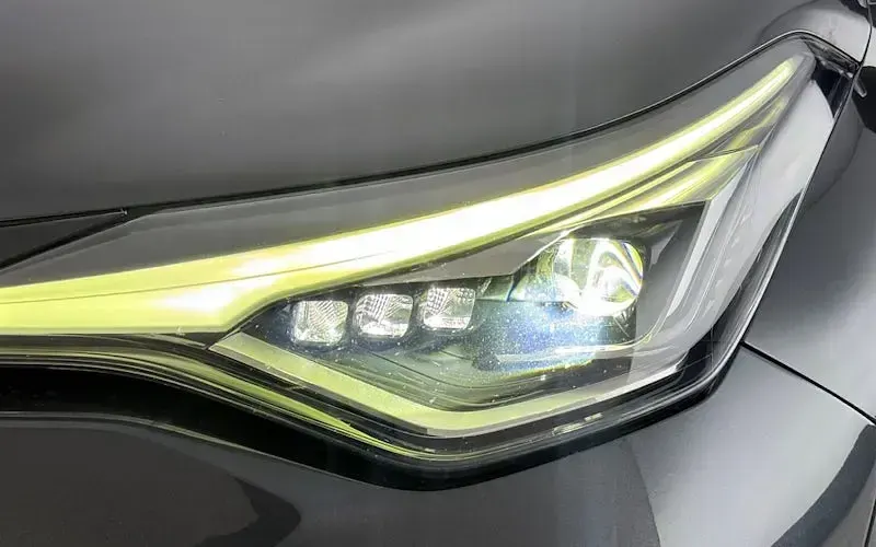 Used Toyota C-HR 122 HP (89 kW) 2020 Grey SUV