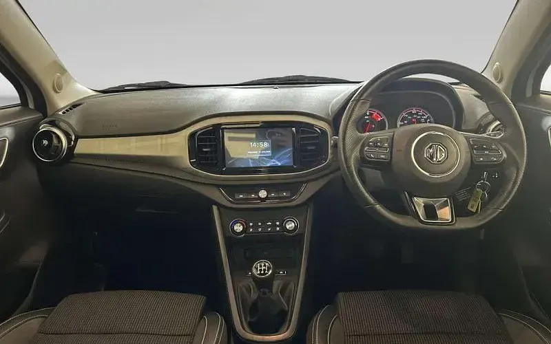 Used MG MG3 Exclusive 106 HP (77 kW) 2023 White Hatchback
