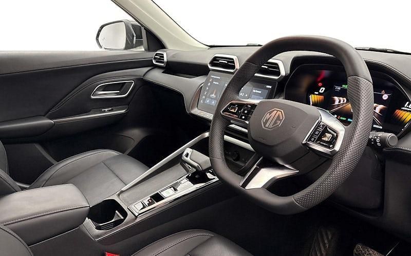 Used MG ZS Trophy 196 HP (144 kW) 2024 Metallic  black pearl SUV