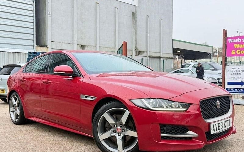 Used Jaguar XE R-Sport 179 HP (131 kW) 2019 Sedan