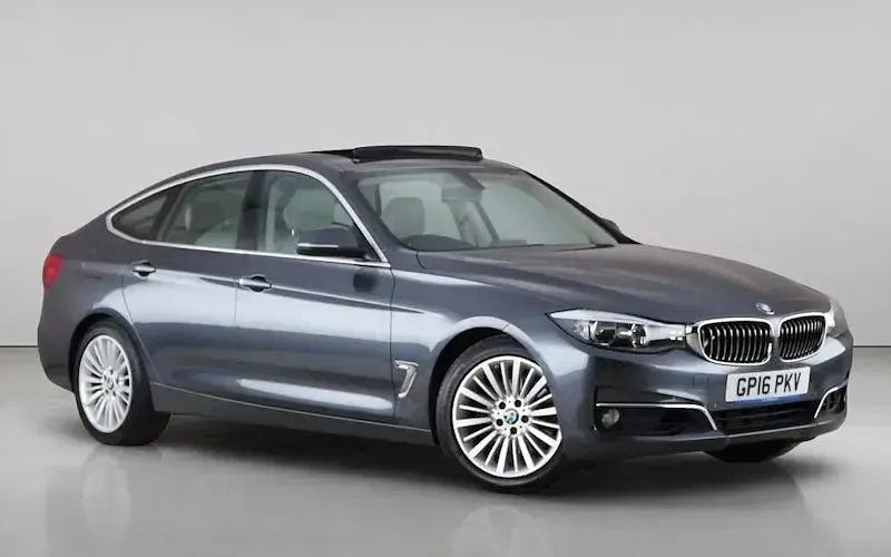 Used BMW 330 Luxury Line 258 HP (189 kW) 2016 Hatchback
