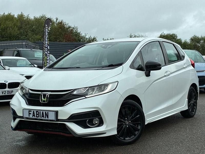 Second-hand Honda Jazz Sport 130 CP (95 kW) 2018 Alb Hatchback