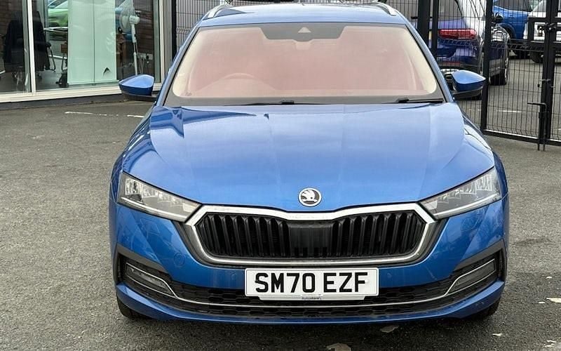 Used Skoda Octavia SE L First Edition 150 HP (110 kW) 2020 Blue Estate