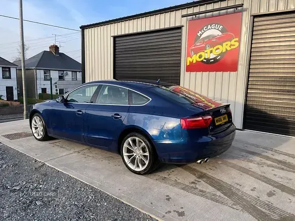 Begagnad Audi A5 2016 Blå Sportkupé