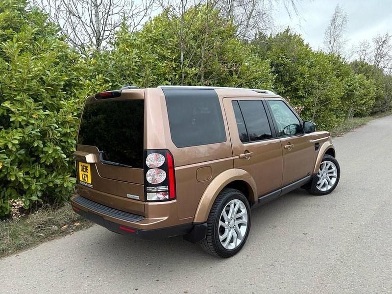 Używany Land Rover Discovery 4 Landmark 256 KM (188 kW) 2016 Pomarańczowy SUV