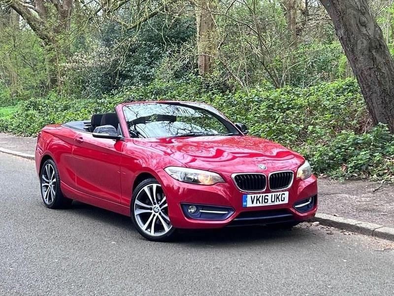 Used BMW 220 Sport Line 190 HP (139 kW) 2016 Red Cabriolet