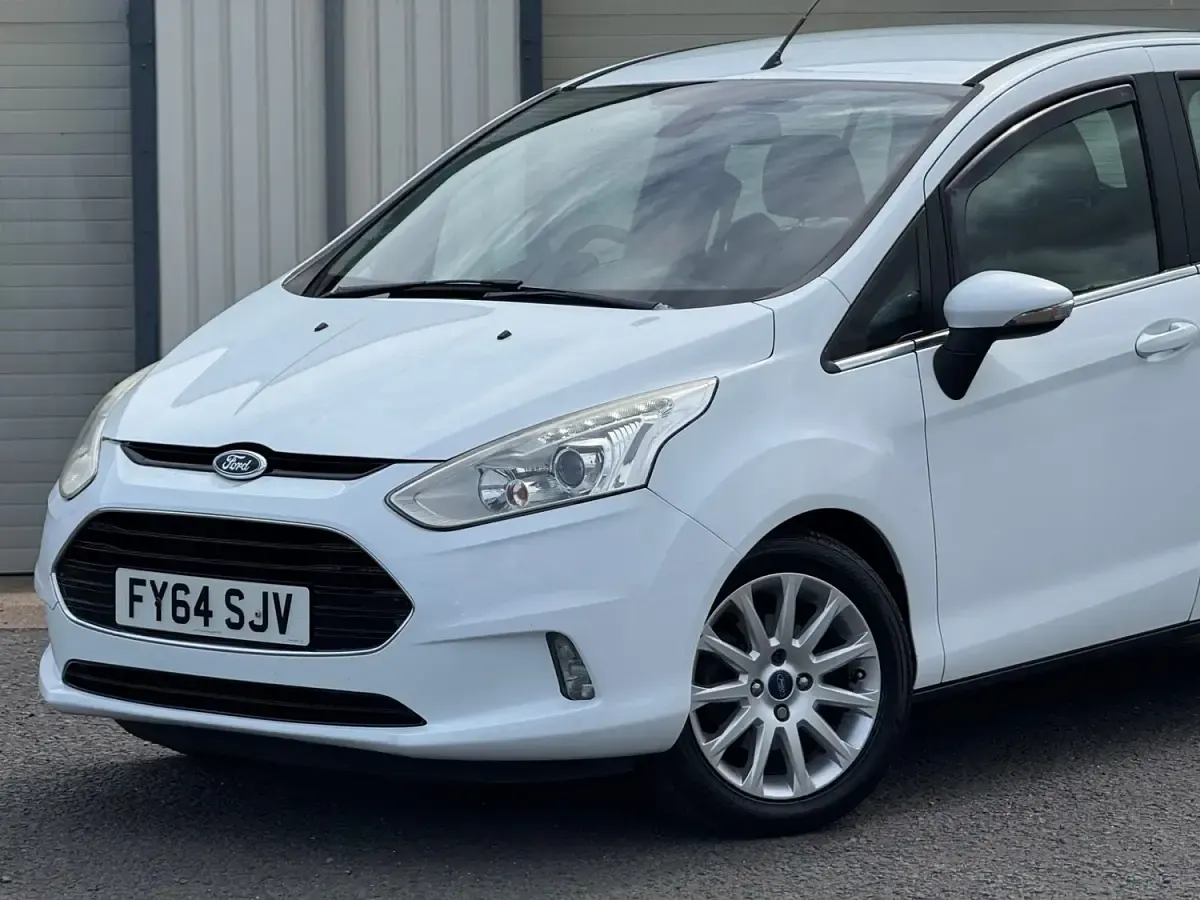 Used Ford B-MAX Titanium 95 HP (69 kW) 2014 White MPV